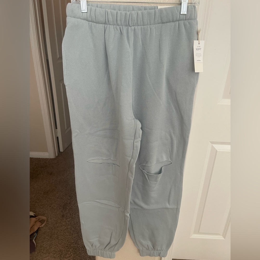 REFLEX Ultra Soft‎ NWT CUTS @ the Knees Adjustable Waist Size Large
